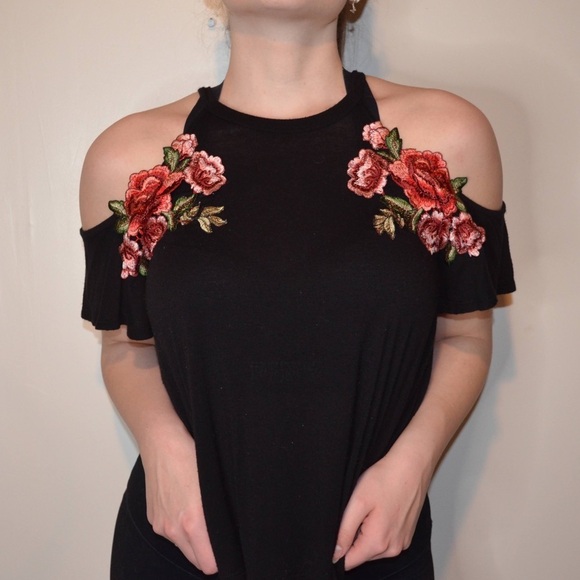 Open Shoulder Floral Blouse - Picture 1 of 6
